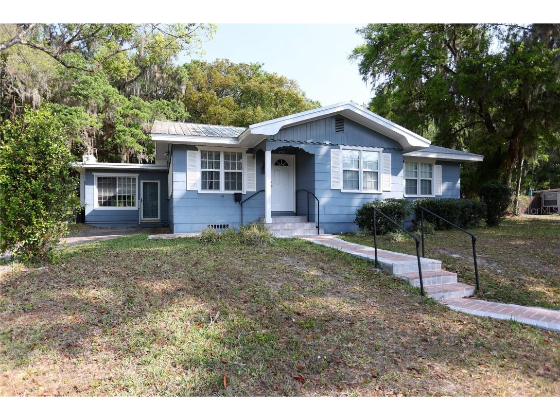 208 Highland Street Brooksville FL 34601 W7853480 image1