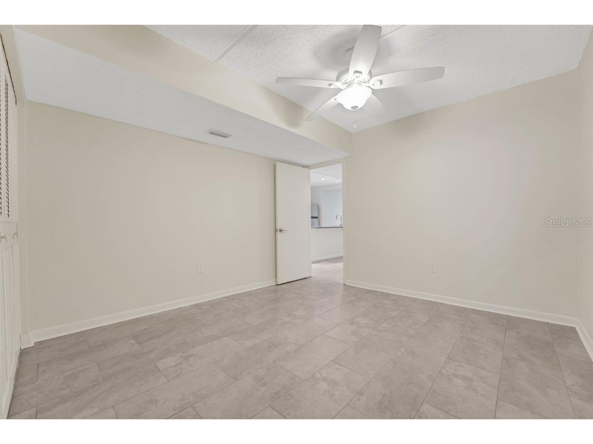 208 Lake Howard Drive NW #104 Winter Haven FL 33880 P4935096 image16