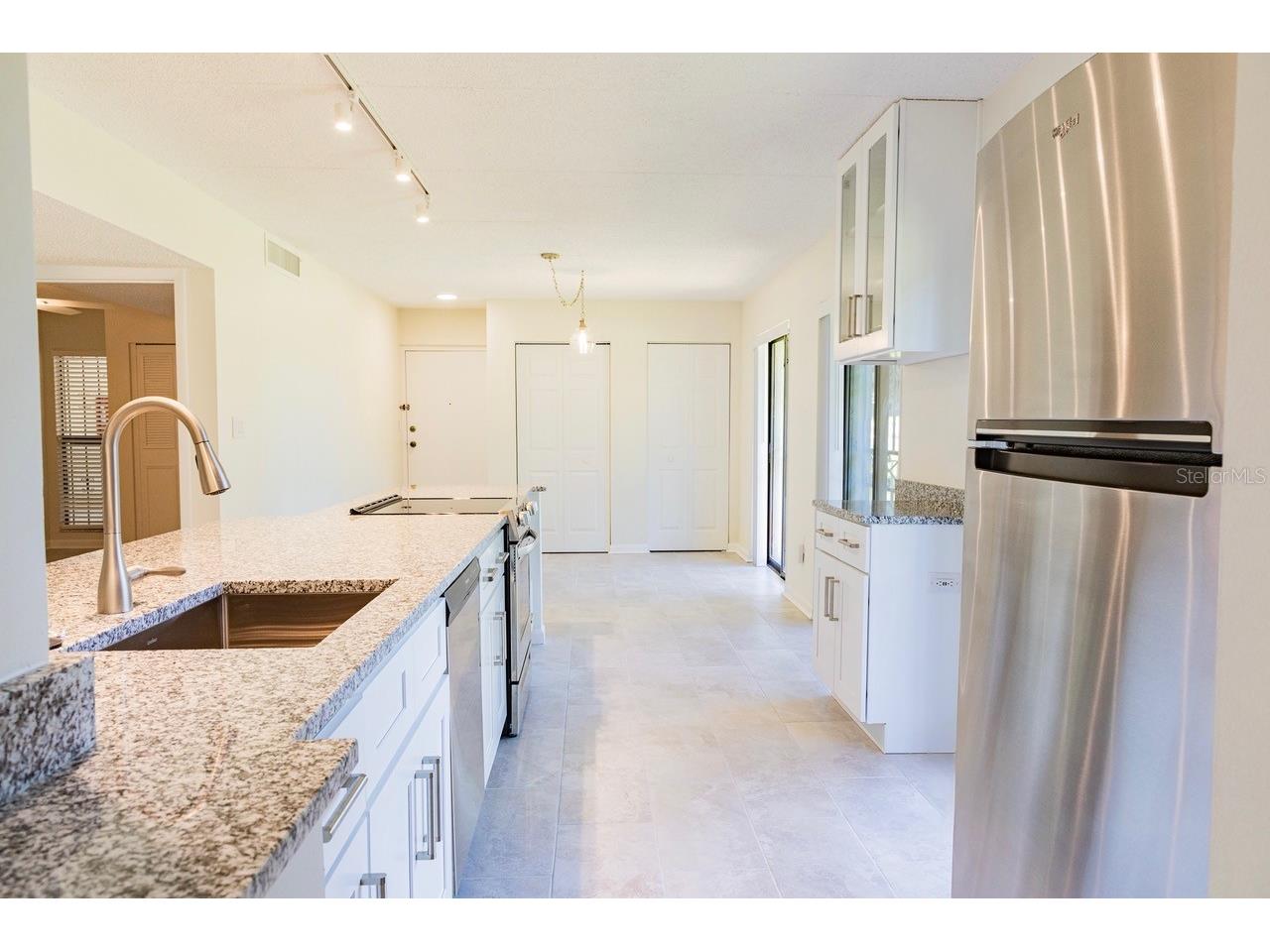 208 Lake Howard Drive NW #104 Winter Haven FL 33880 P4937862 image11