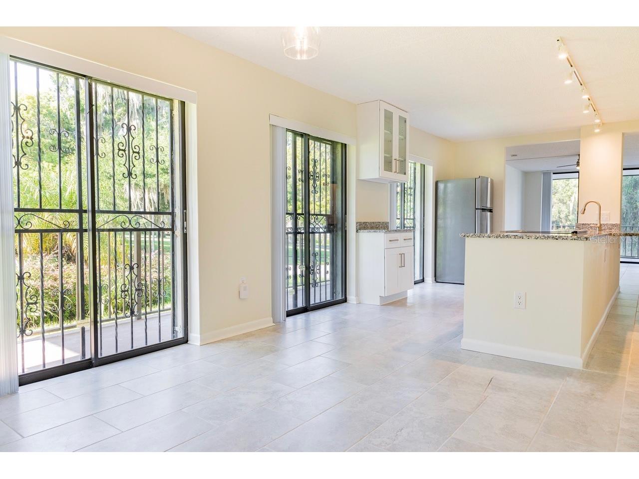 208 Lake Howard Drive NW #104 Winter Haven FL 33880 P4938603 image12