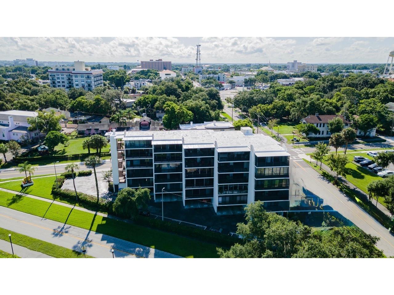 208 Lake Howard Drive NW #104 Winter Haven FL 33880 P4938603 image3