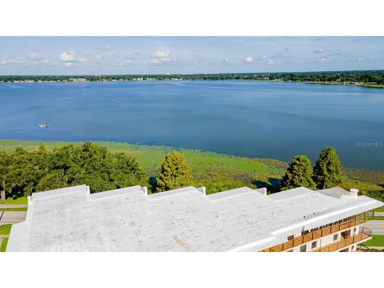 208 Lake Howard Drive NW #104 Winter Haven FL 33880 P4938603 image4