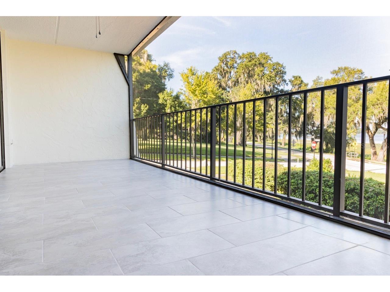 208 Lake Howard Drive NW #104 Winter Haven FL 33880 P4938603 image6