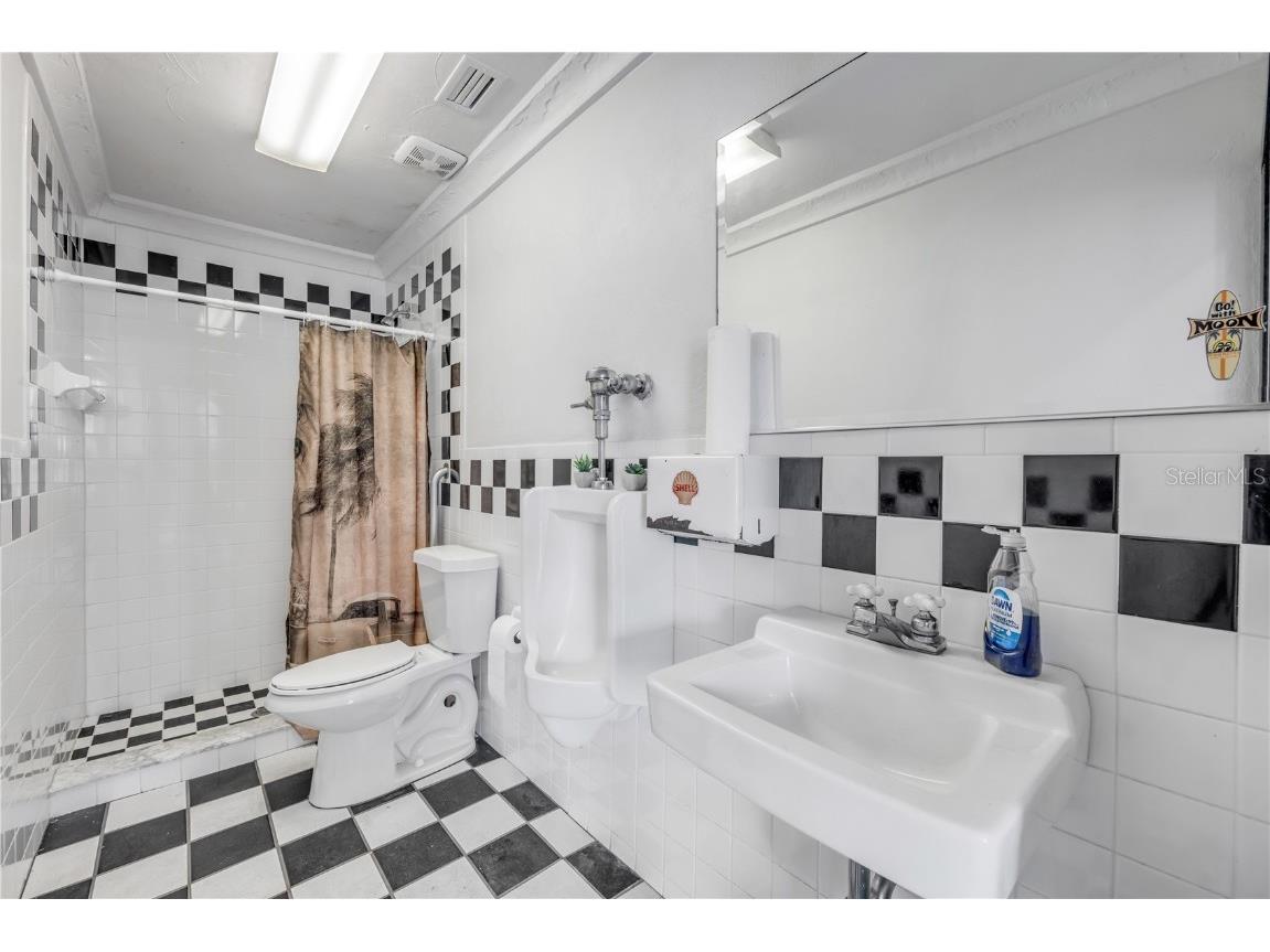 208 Magnolia St New Smyrna Beach FL 32168 NS1083731 image15