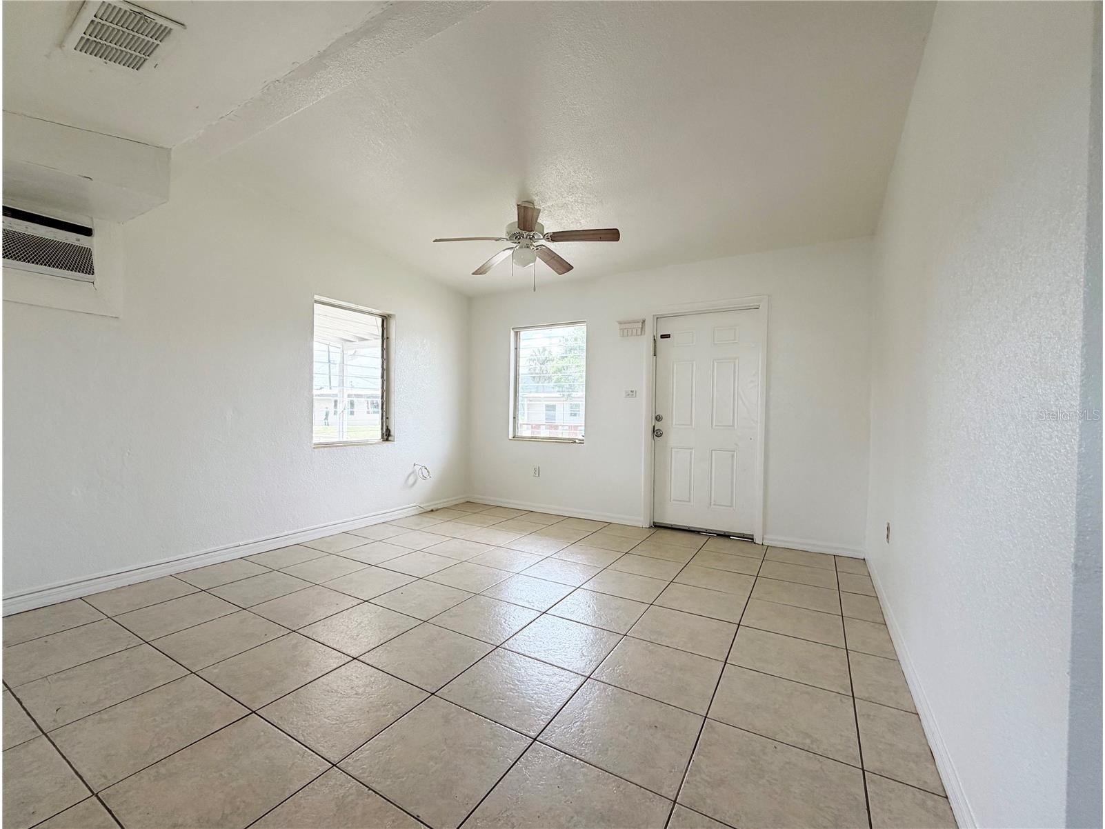 208 Martin Drive NE Port Charlotte FL 33952 D6147660 image2