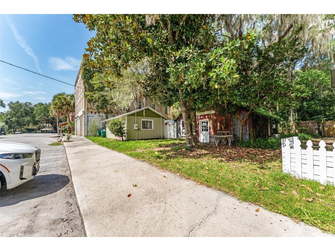 208 NE 1st Street Micanopy FL 32667 OM699642 image7