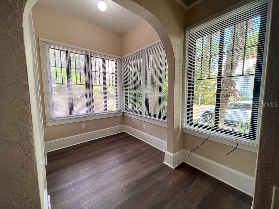 208 NE 4th Street Gainesville FL 32601 GC537822 image5