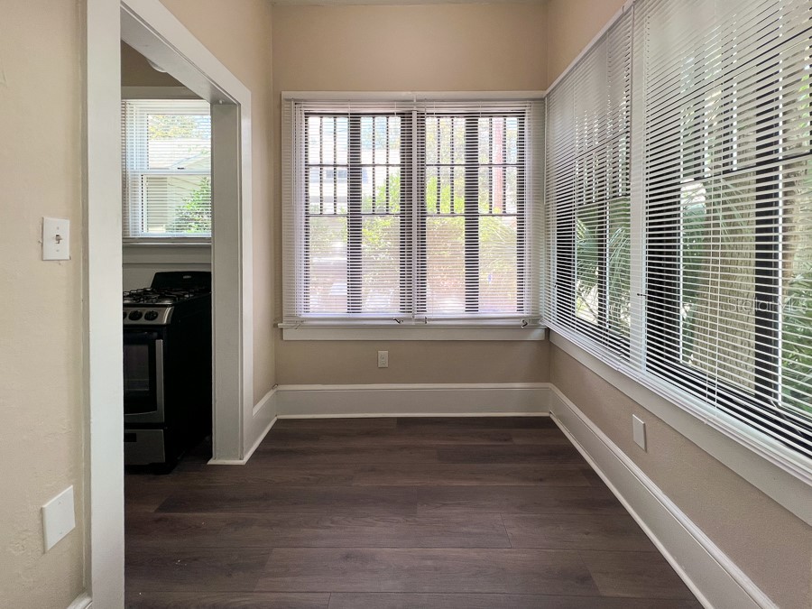 208 NE 4th Street Gainesville FL 32601 GC537822 image6