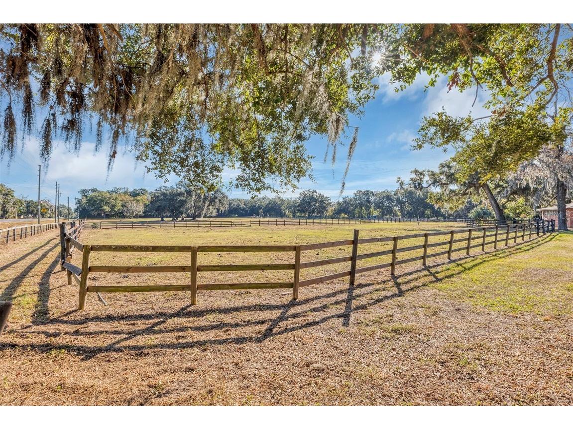 208 NE 70th Street Ocala FL 34479 OM691016 image2