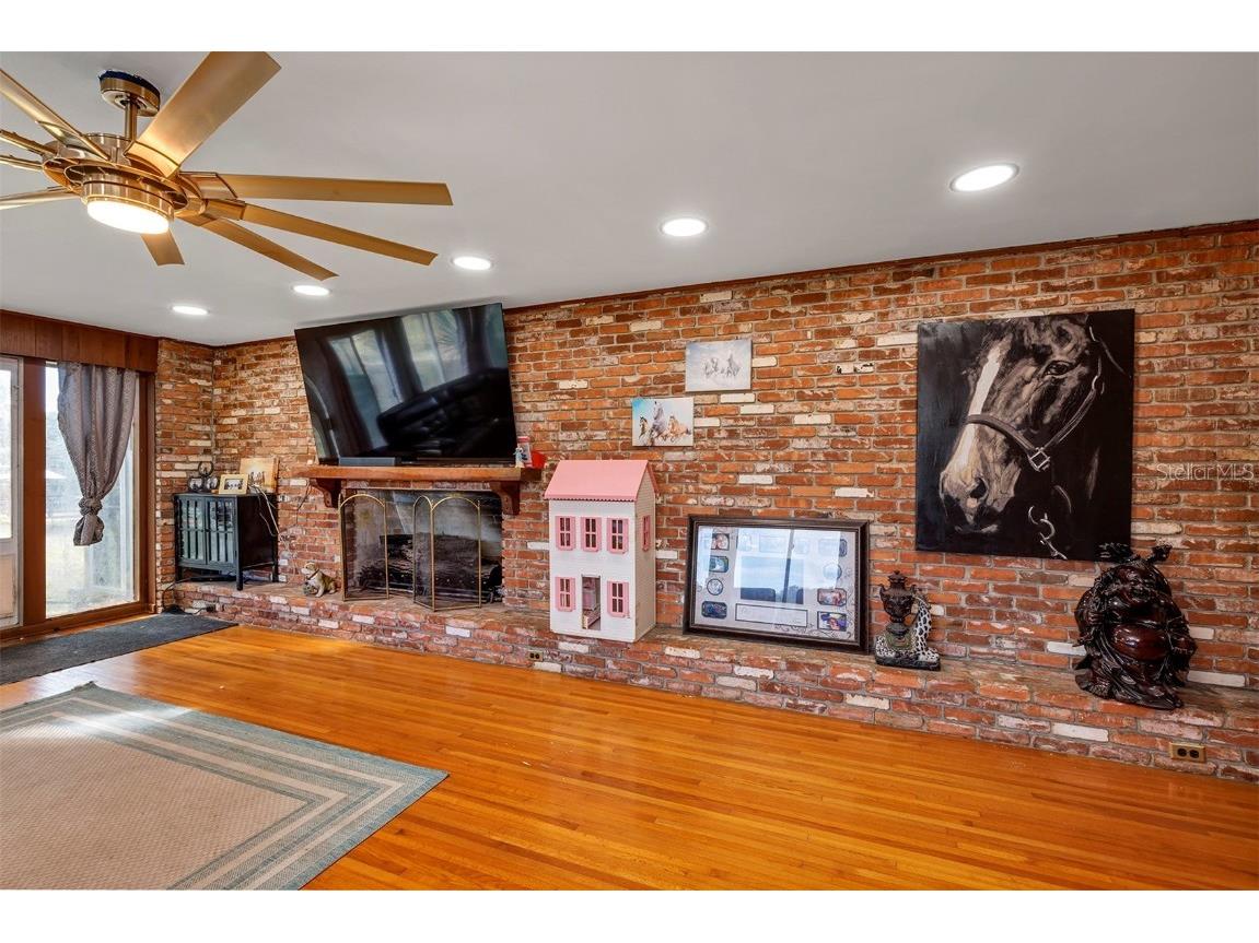 208 NE 70th Street Ocala FL 34479 OM691016 image32