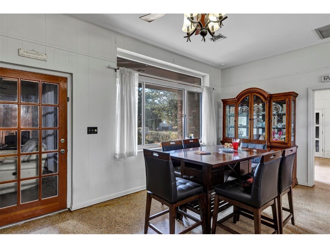 208 NE 70th Street Ocala FL 34479 OM691016 image40