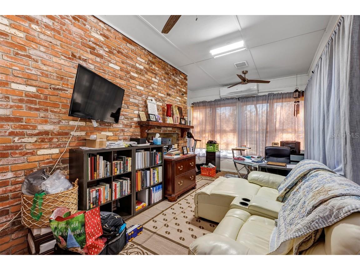 208 NE 70th Street Ocala FL 34479 OM691016 image49