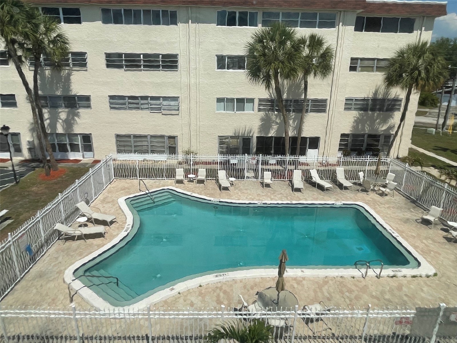 208 NE Monroe Circle N #307 Saint Petersburg FL 33702 A4693590 image16
