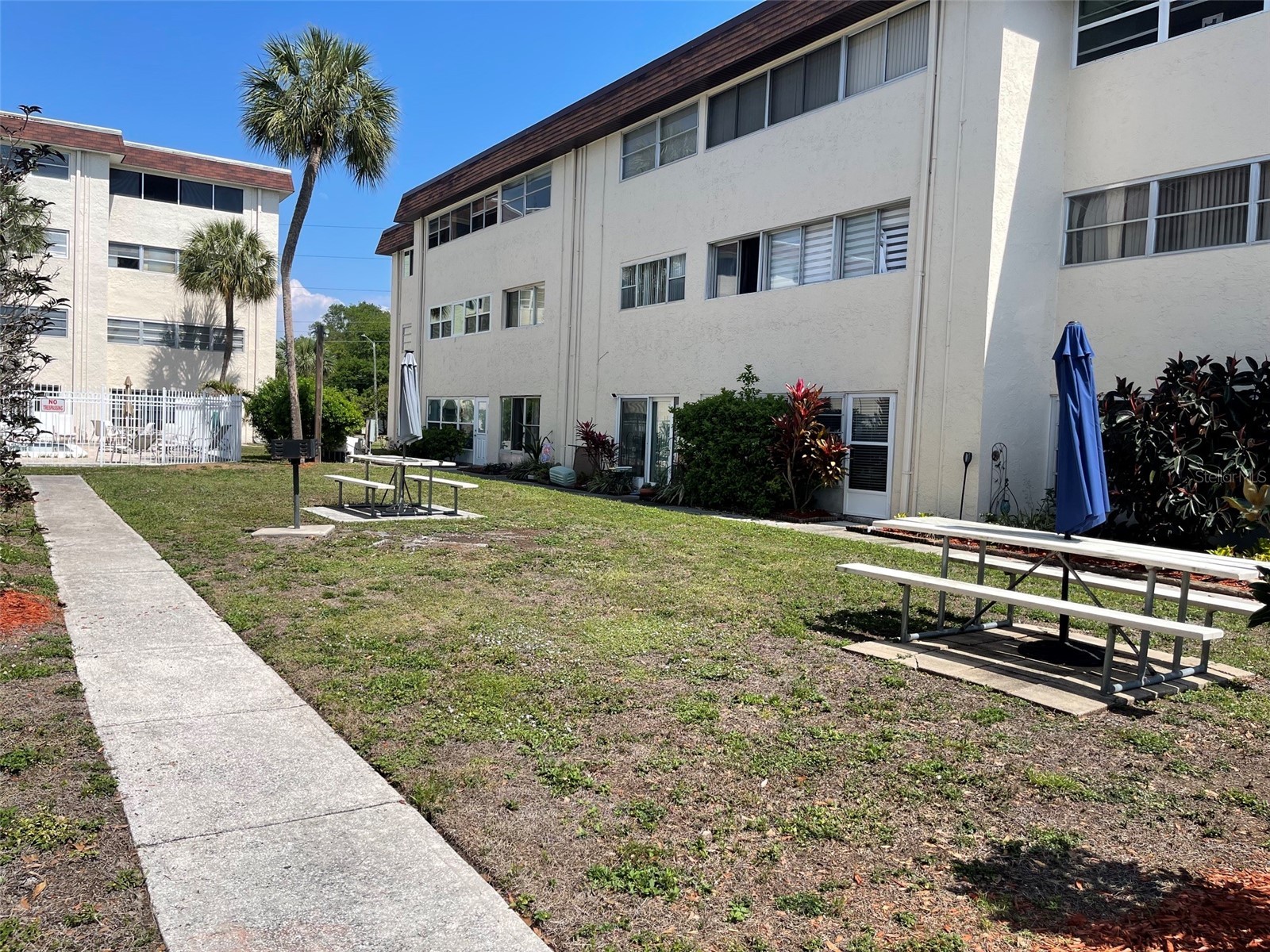 208 NE Monroe Circle N #307 Saint Petersburg FL 33702 A4693590 image17