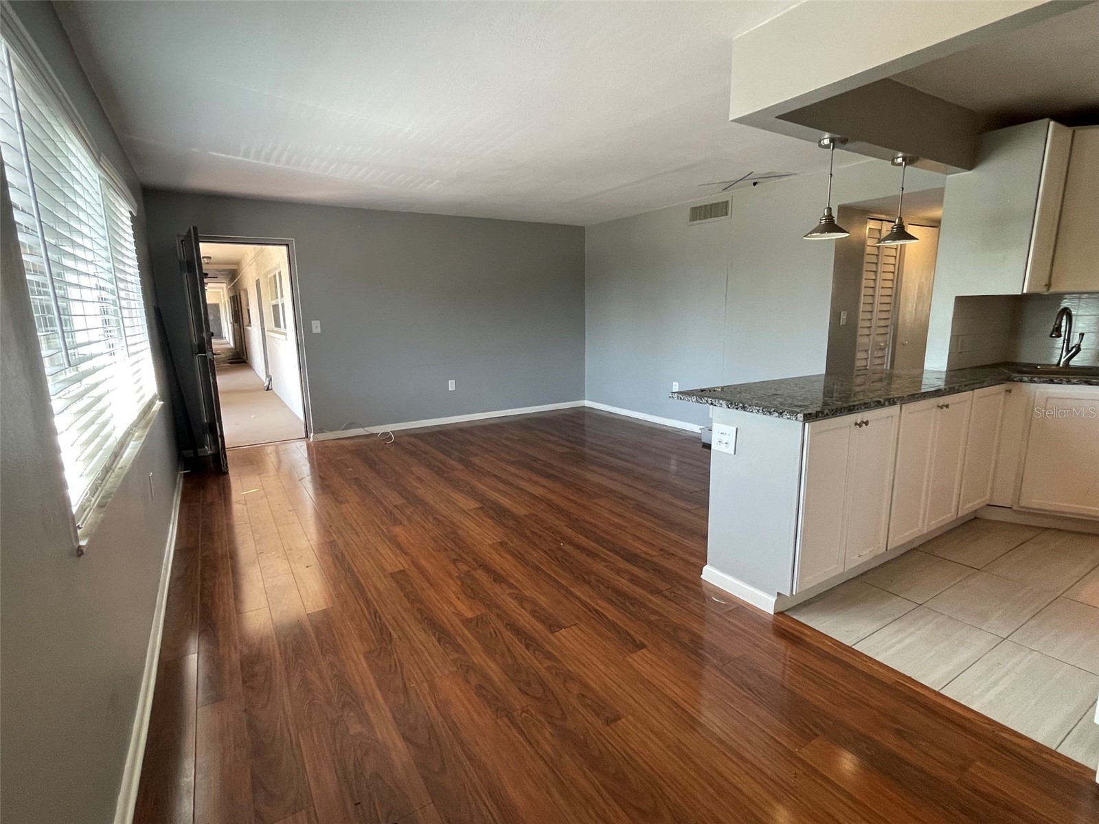 208 NE Monroe Circle N #307 Saint Petersburg FL 33702 A4693590 image3