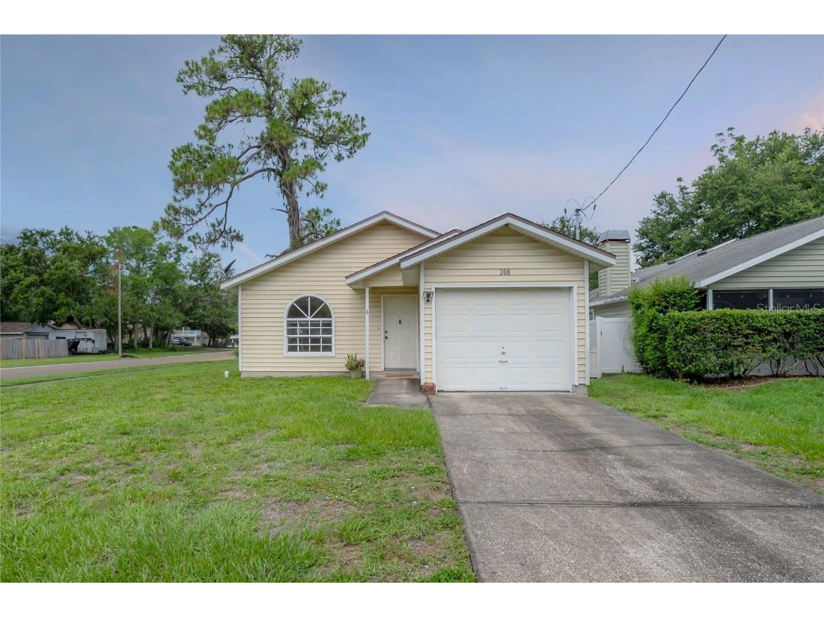 208 Oakwood Boulevard Oldsmar FL 34677 TB8396411 image1