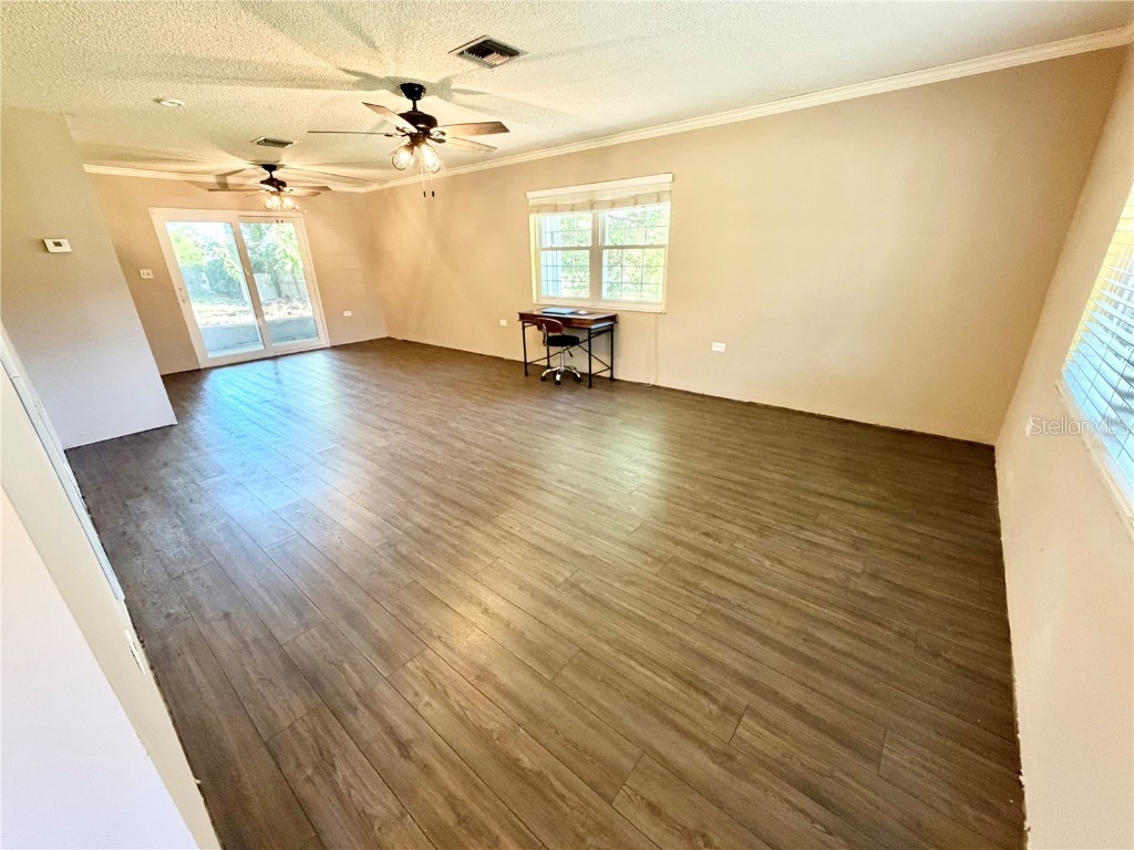 208 Palm Way Tavares FL 32778 G5103376 image4