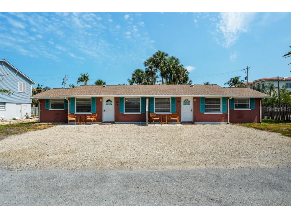 208 Peacock Lane Holmes Beach FL 34217 A4651677 image1