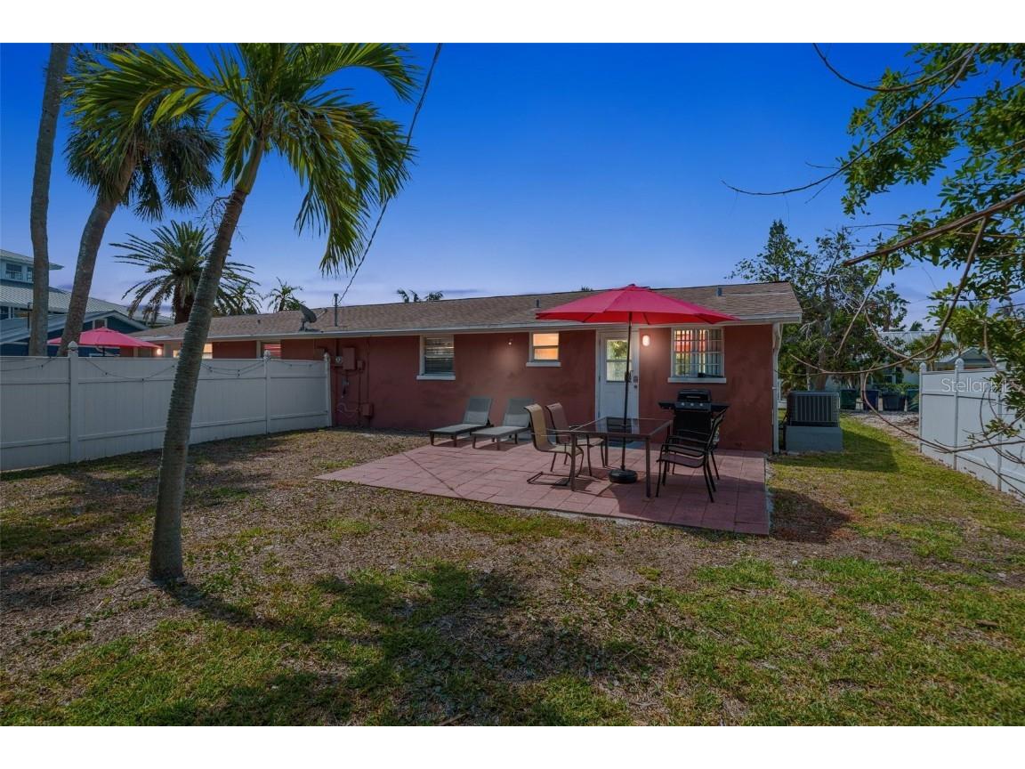 208 Peacock Lane Holmes Beach FL 34217 A4651677 image21