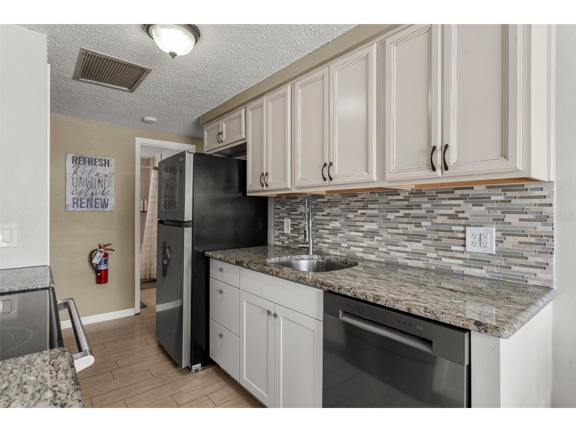 208 Peacock Lane Holmes Beach FL 34217 A4651677 image26