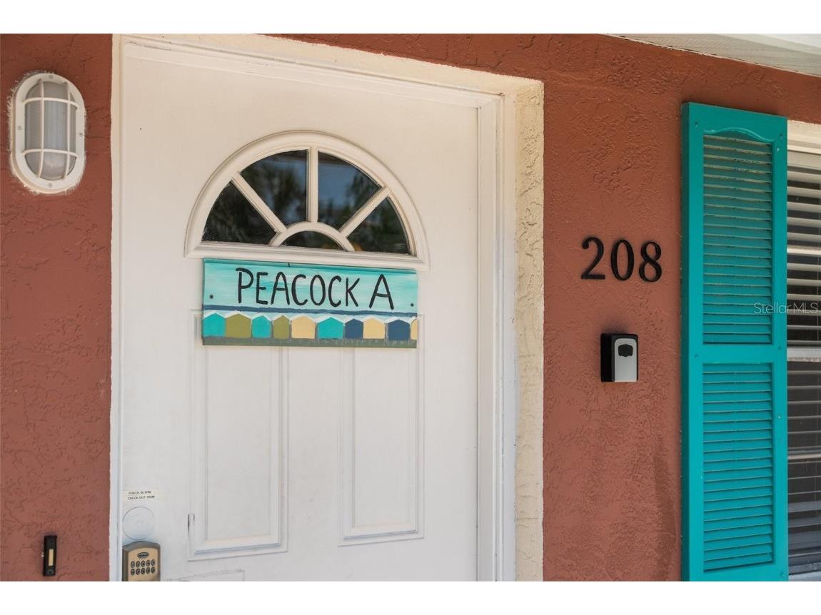 208 Peacock Lane Holmes Beach FL 34217 A4651677 image5