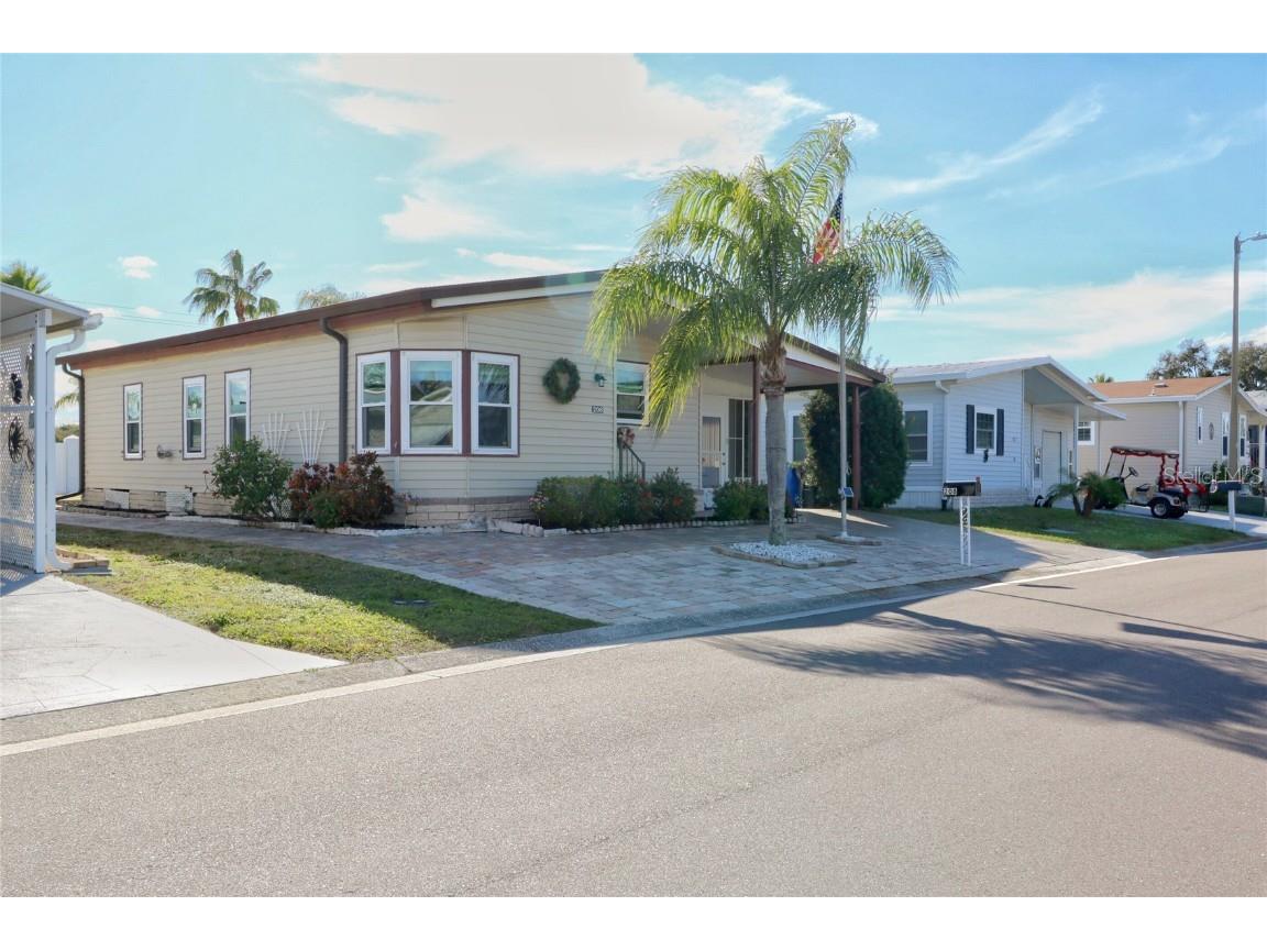 208 S Port Royal Lane Apollo Beach FL 33572 T3493543 image1