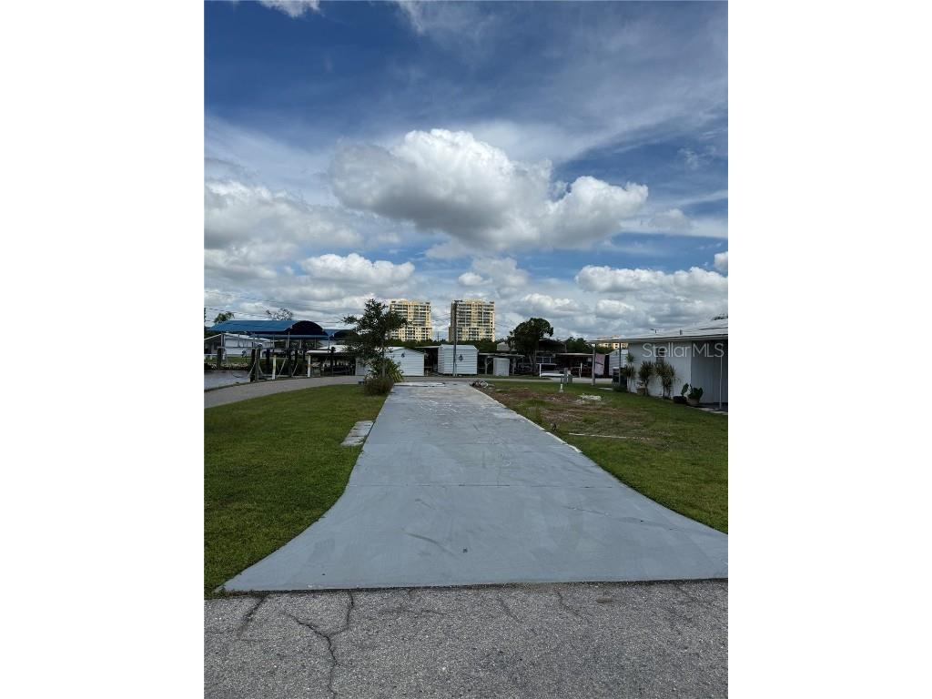 208 Tankey Drive Palmetto FL 34221 A4664715 image5