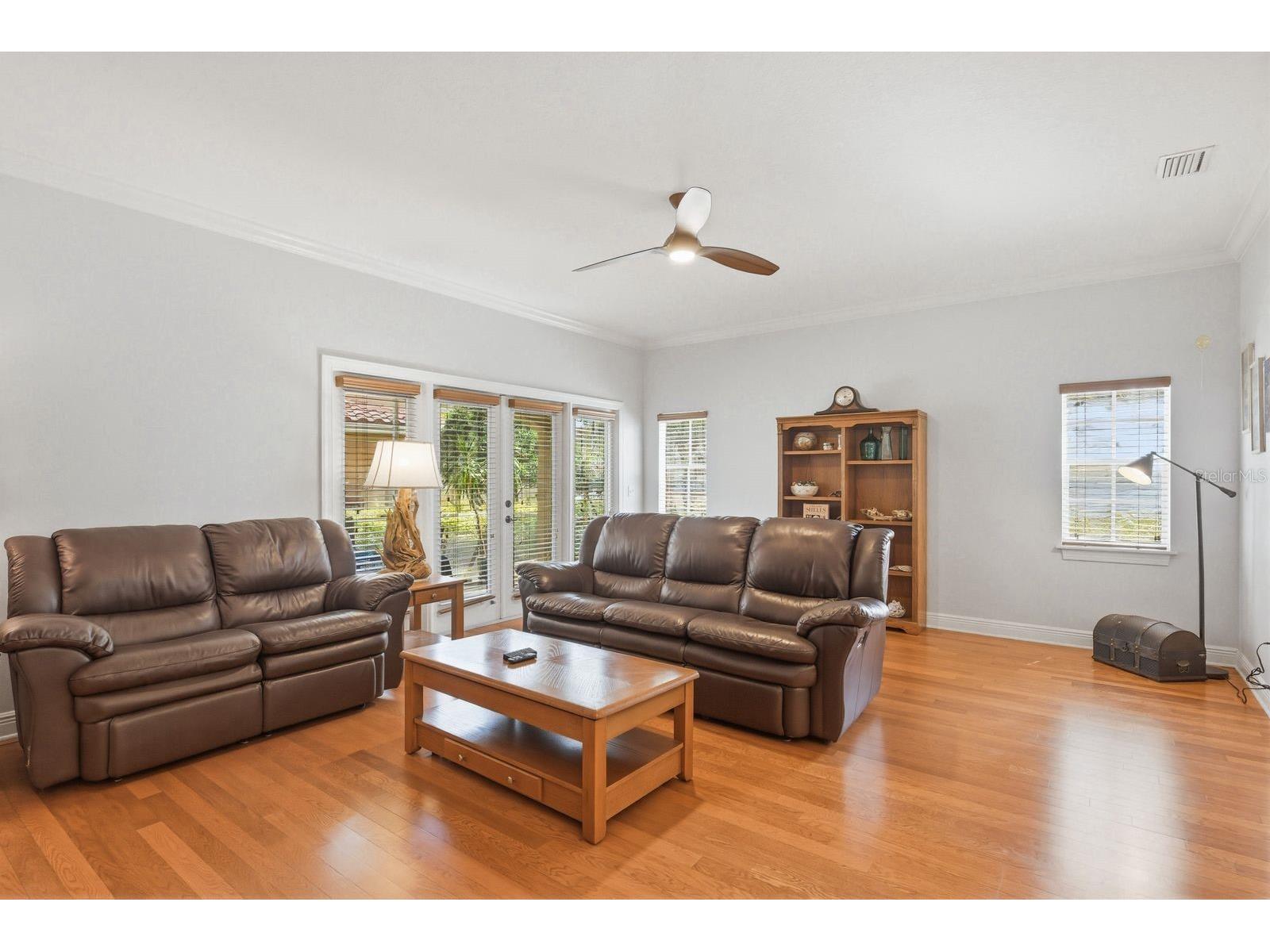 208 Valencia Circle Saint Petersburg FL 33716 TB8489242 image15