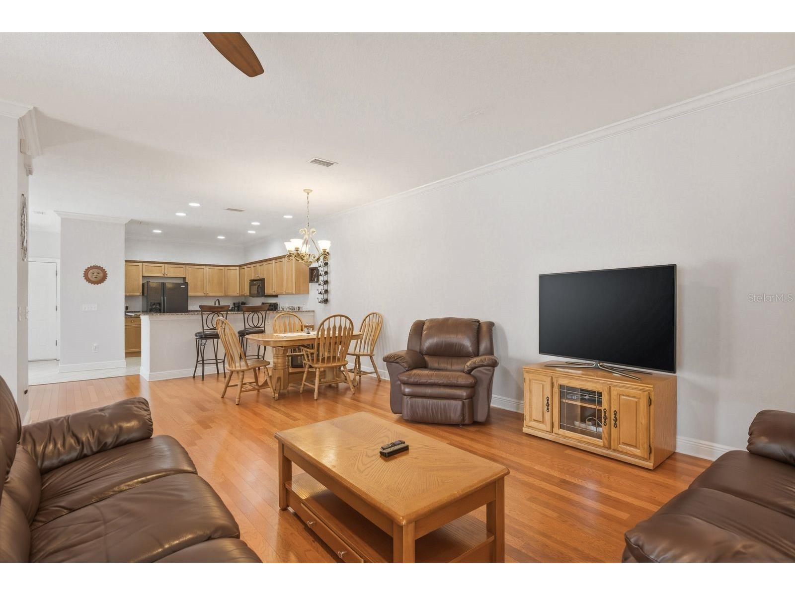 208 Valencia Circle Saint Petersburg FL 33716 TB8489242 image17