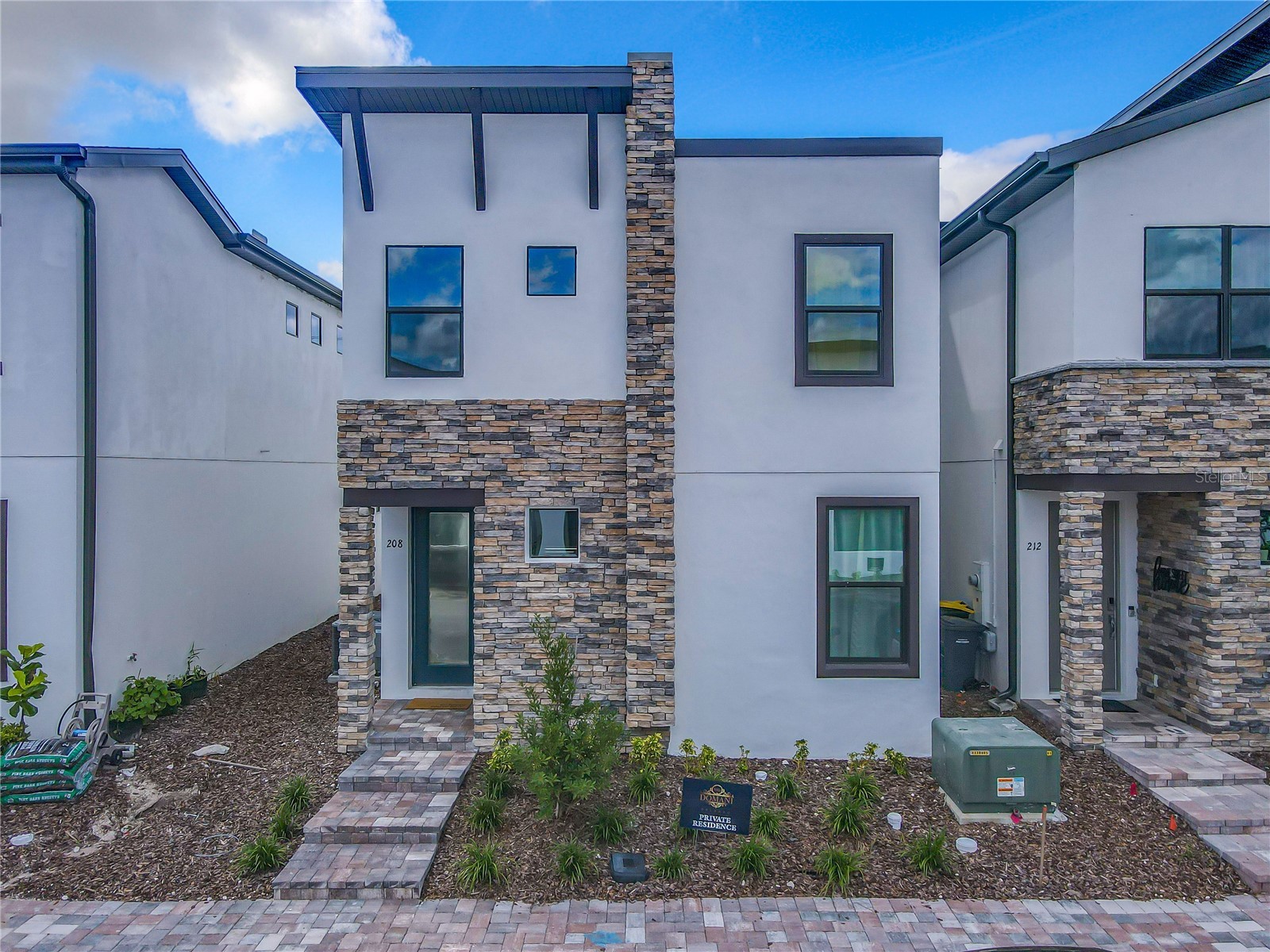 208 Villa Domani Circle Davenport FL 33896 S5149715 image1