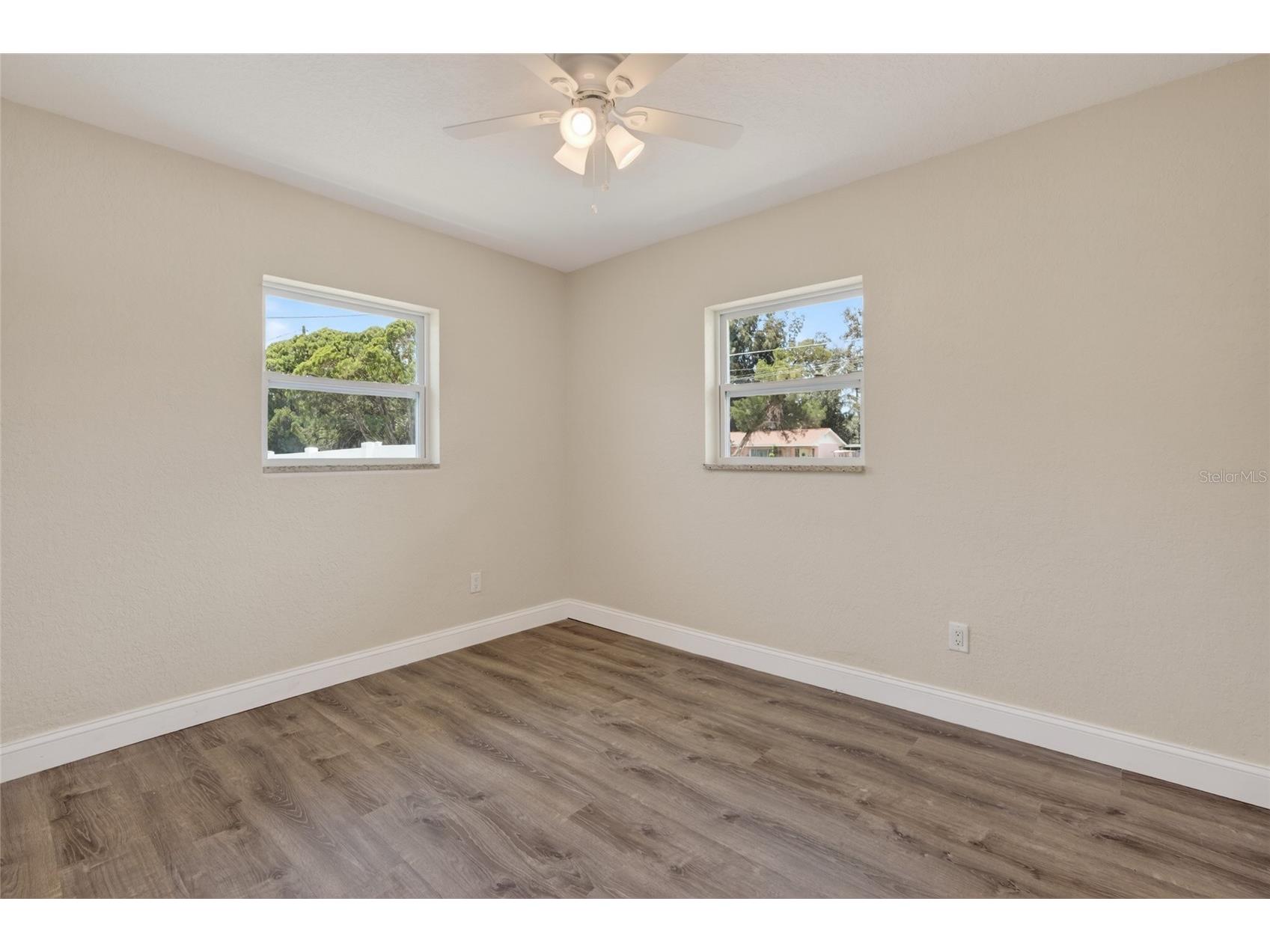 2080 Douglas Avenue Clearwater FL 33755 TB8517985 image13