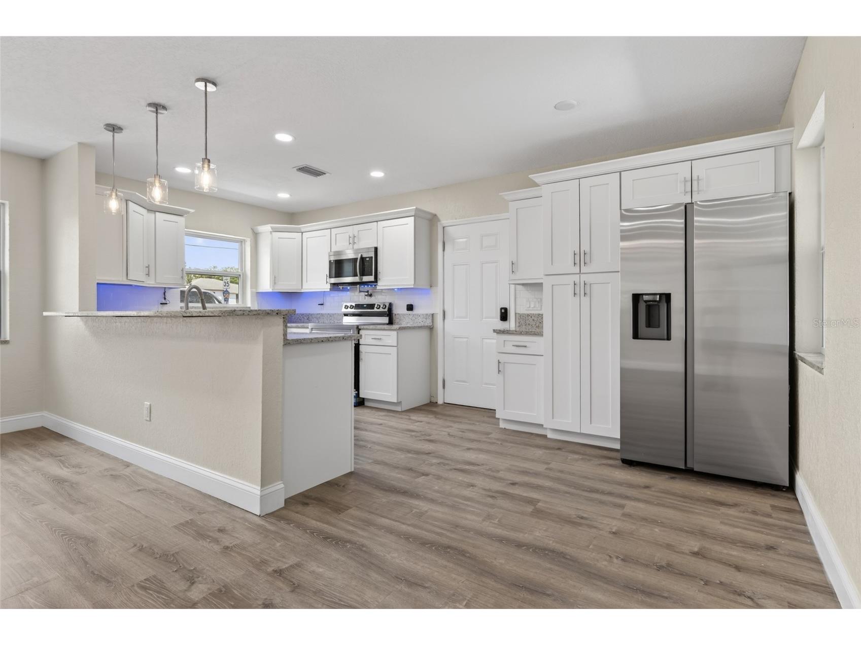 2080 Douglas Avenue Clearwater FL 33755 TB8517985 image7