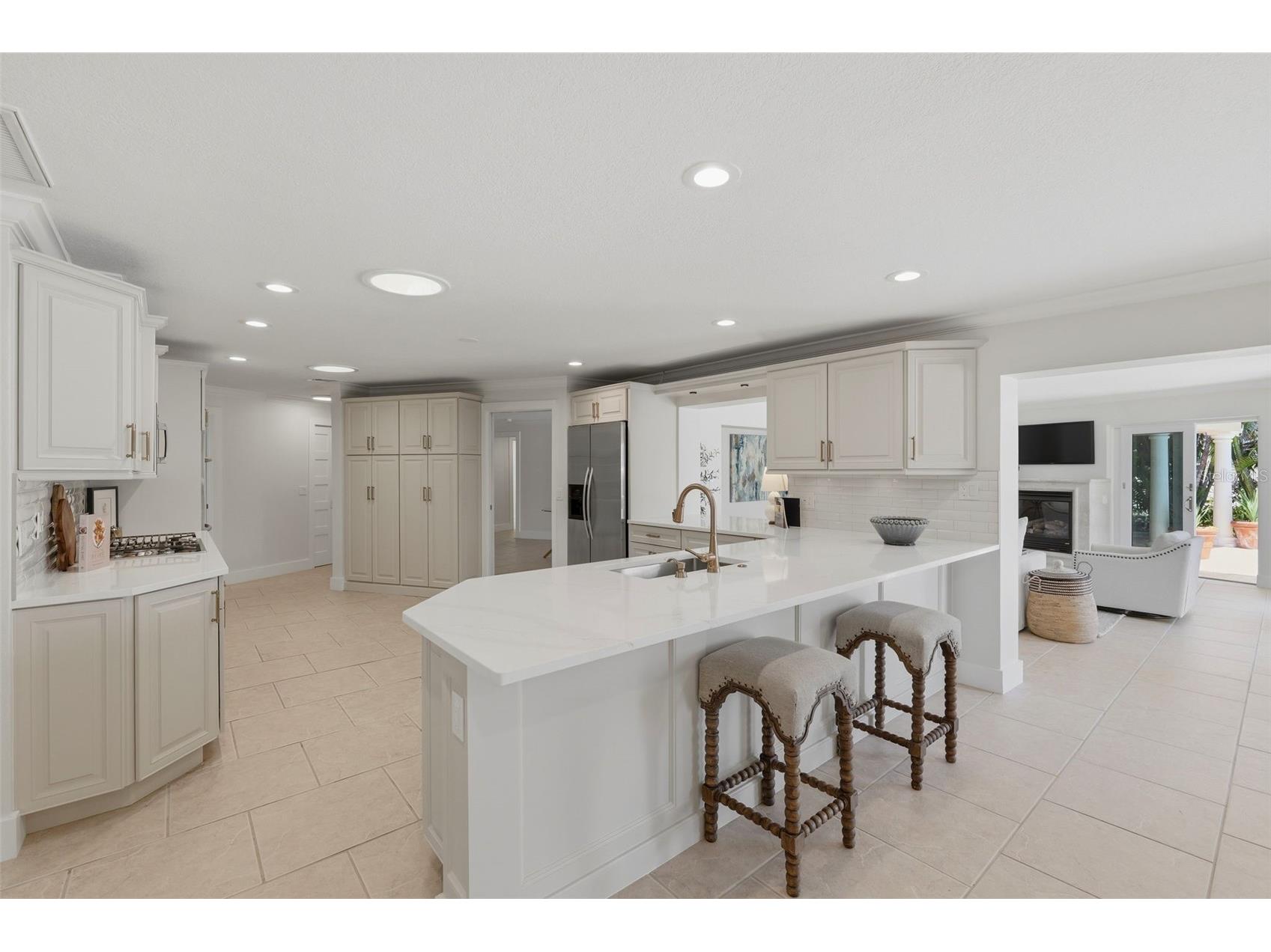 2080 Hawaii Avenue NE Saint Petersburg FL 33703 TB8498249 image11