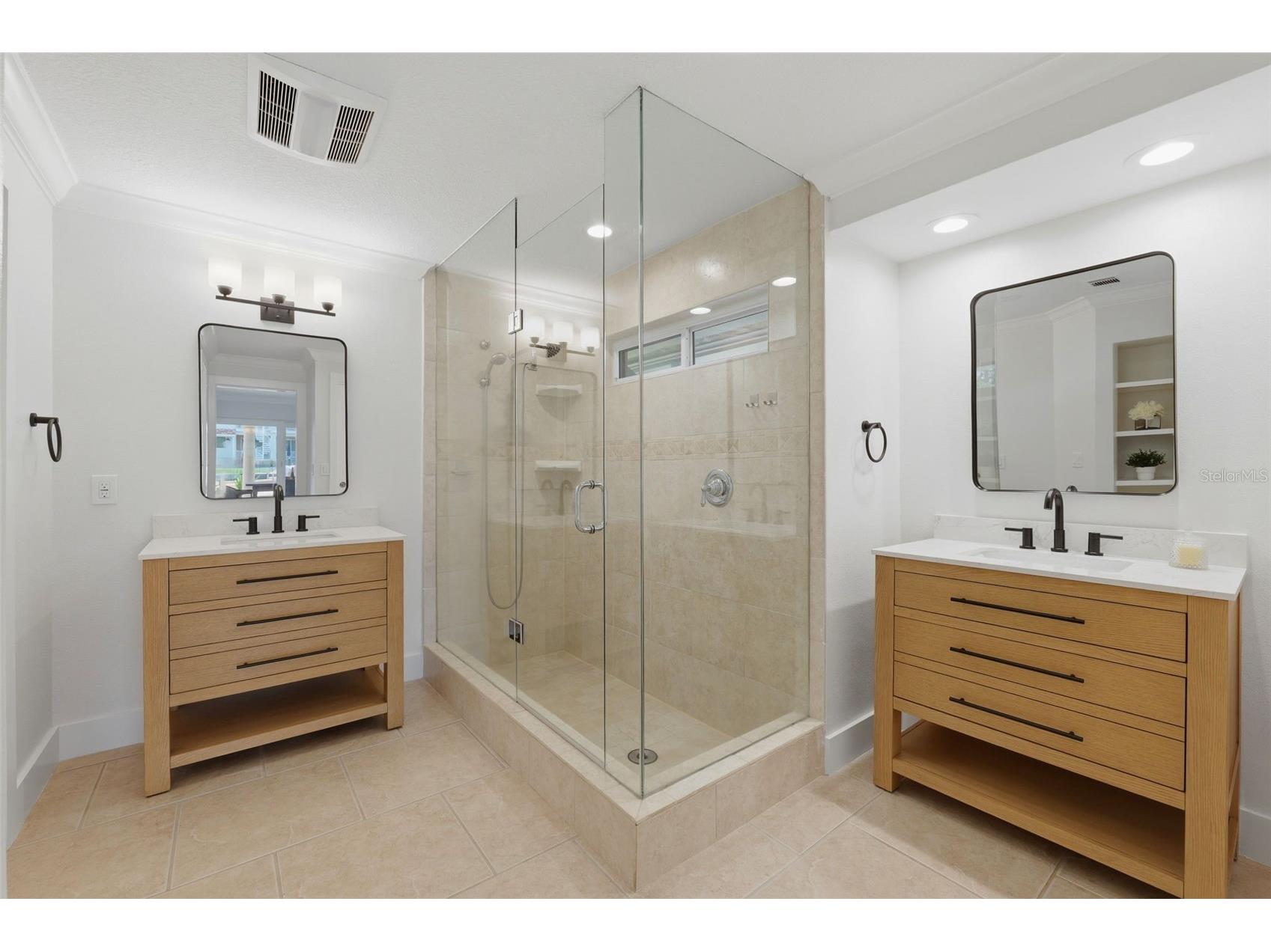 2080 Hawaii Avenue NE Saint Petersburg FL 33703 TB8498249 image22