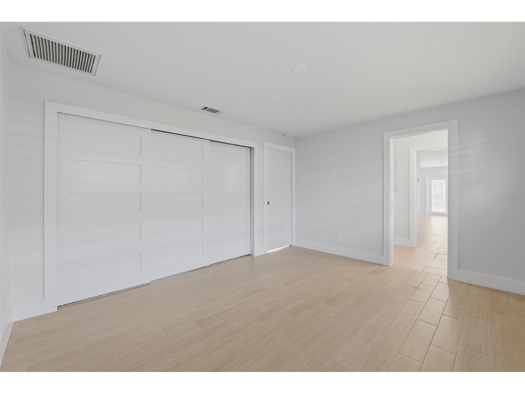 2080 Hawaii Avenue NE Saint Petersburg FL 33703 TB8498249 image26