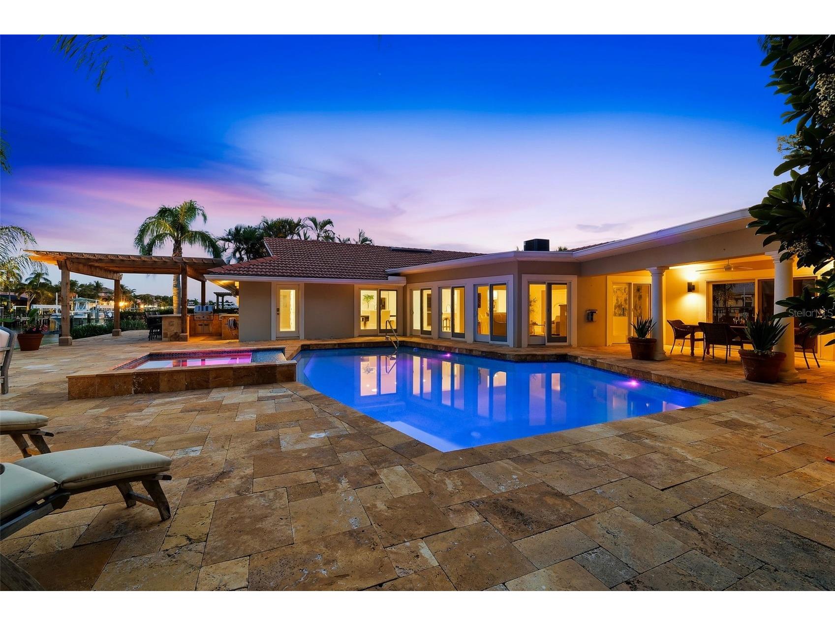 2080 Hawaii Avenue NE Saint Petersburg FL 33703 TB8498249 image43