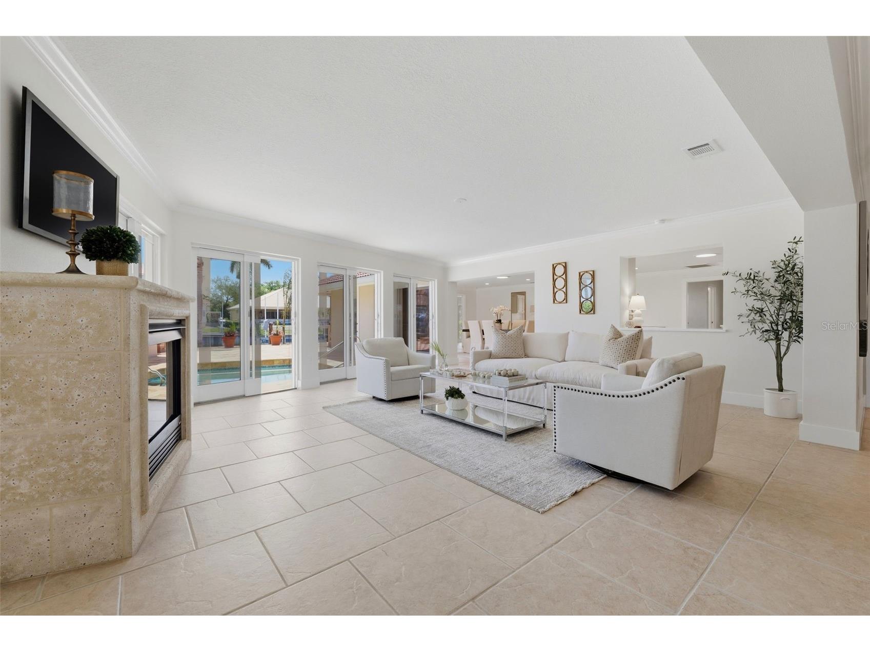 2080 Hawaii Avenue NE Saint Petersburg FL 33703 TB8498249 image6