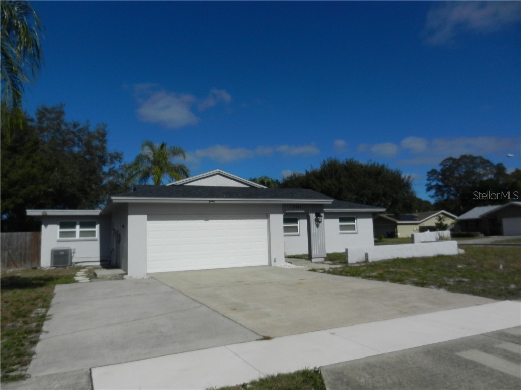 2080 Southpointe Drive Dunedin FL 34698 U8224816 image1