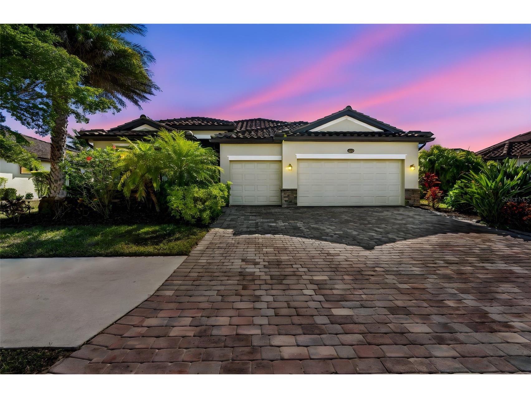20805 Granlago Drive Venice FL 34293 N6142405 image1