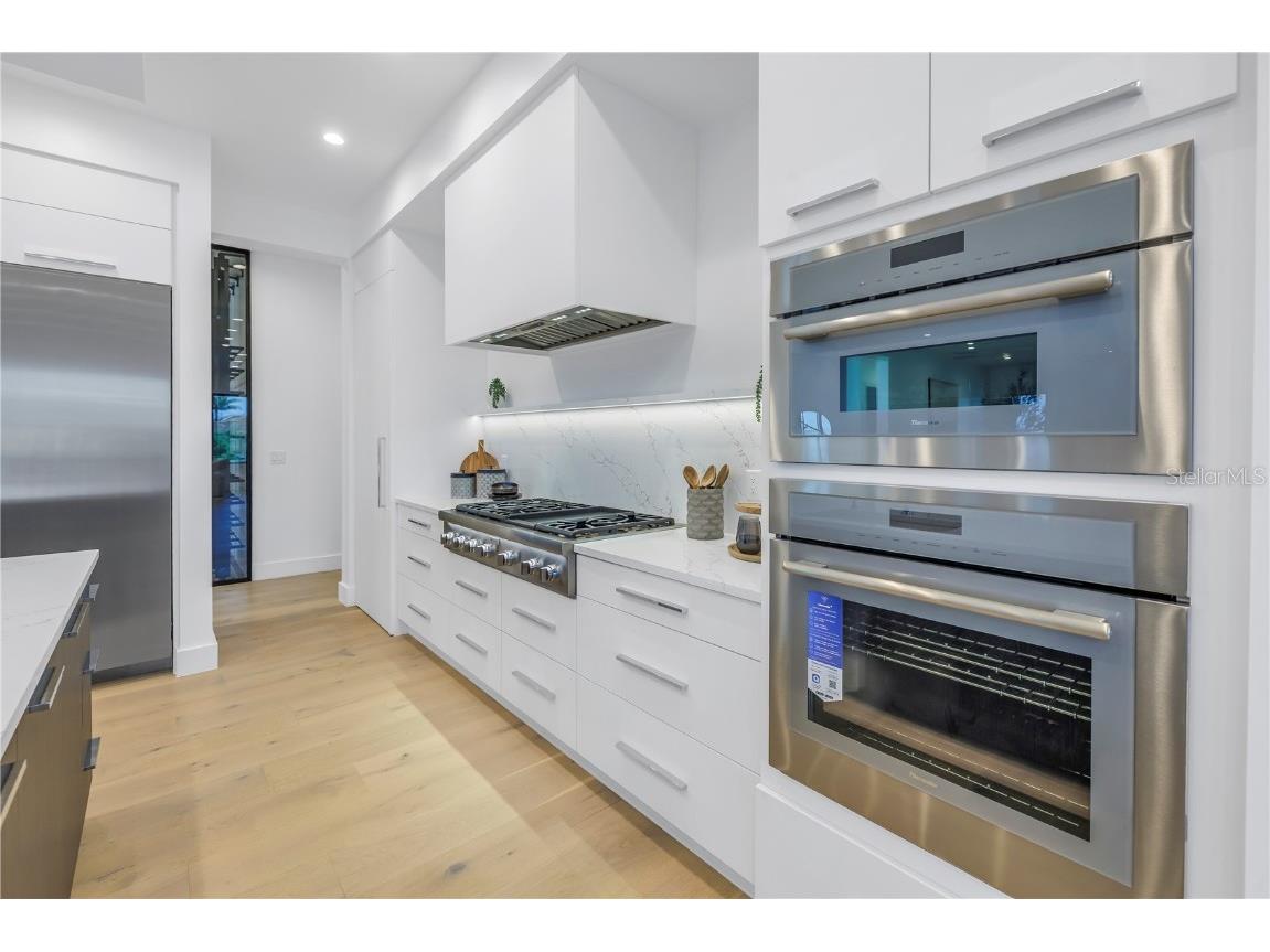 2081 Michigan Avenue NE Saint Petersburg FL 33703 TB8344767 image19