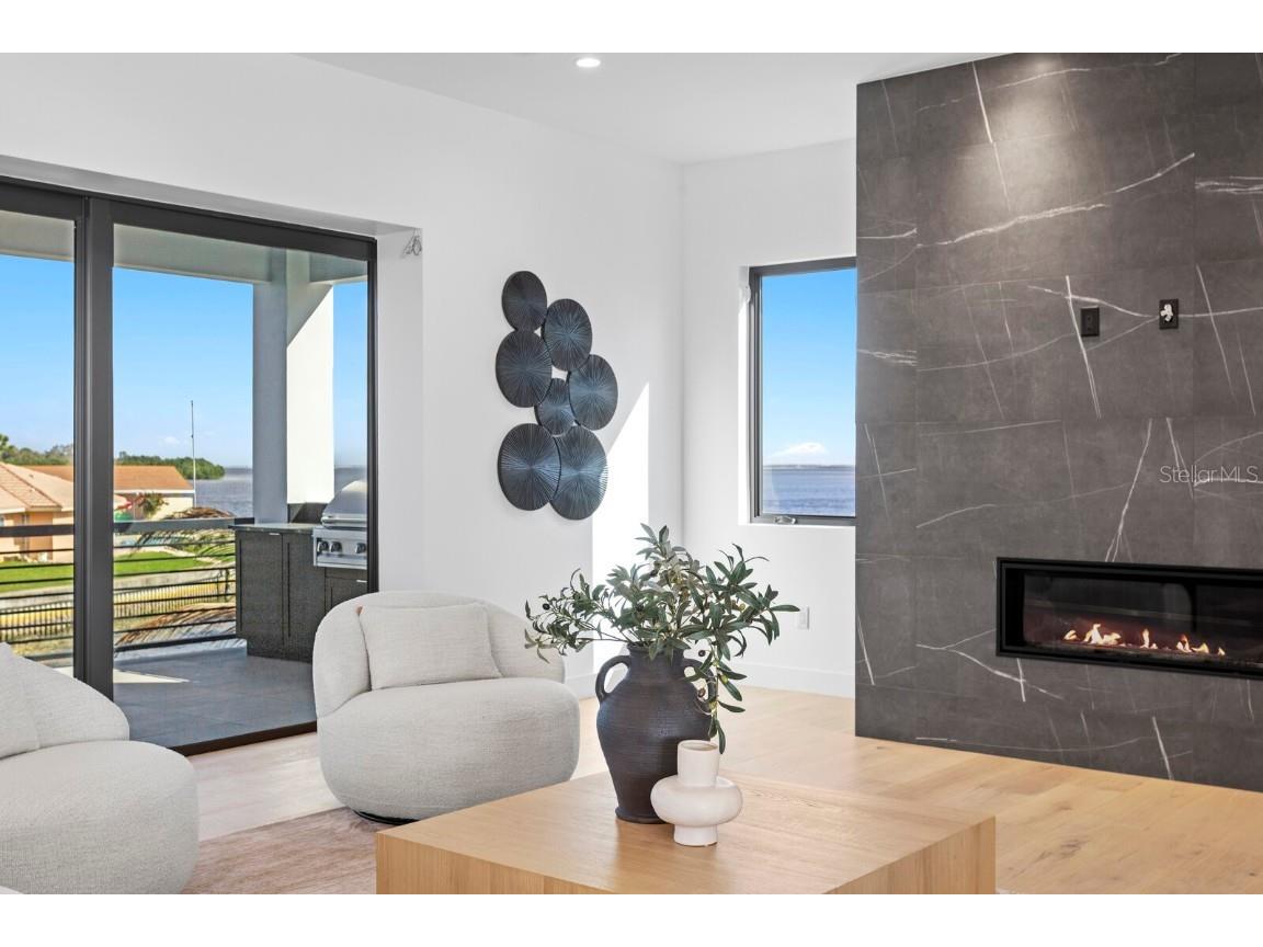 2081 Michigan Avenue NE Saint Petersburg FL 33703 TB8344767 image25