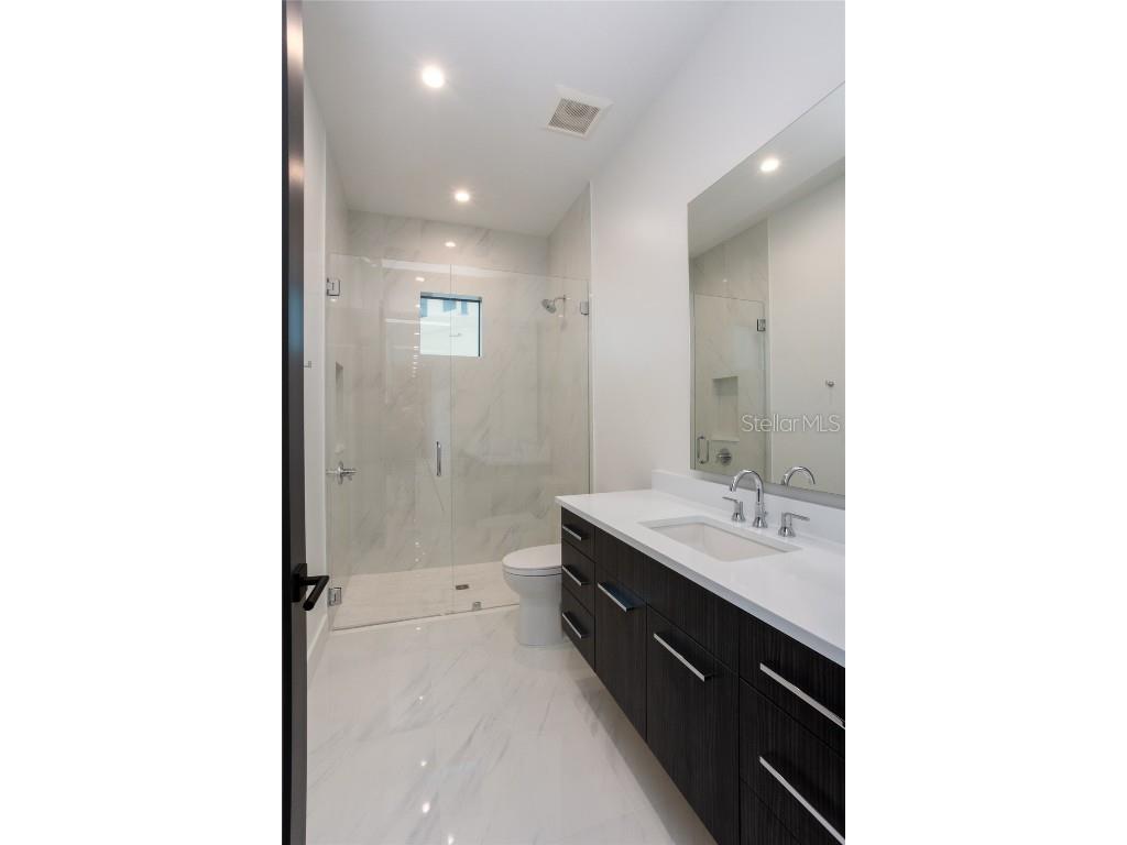 2081 Michigan Avenue NE Saint Petersburg FL 33703 TB8344767 image28