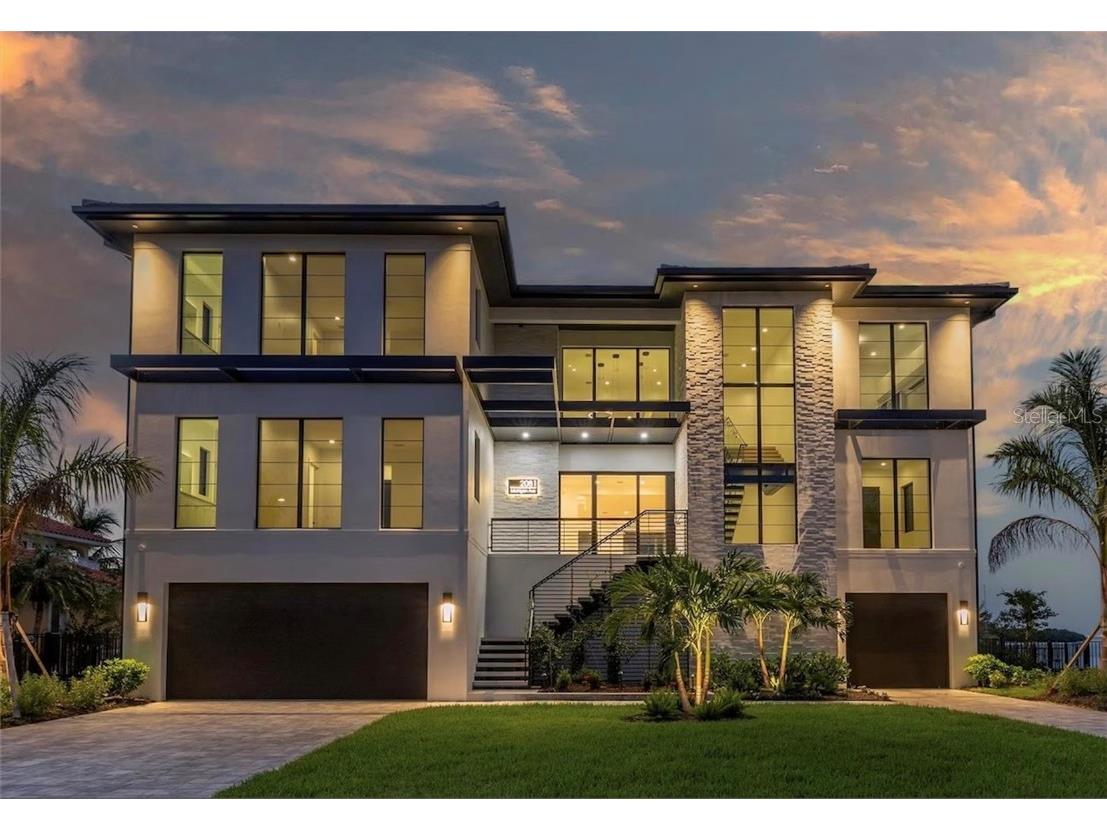 2081 Michigan Avenue NE Saint Petersburg FL 33703 TB8344767 image3