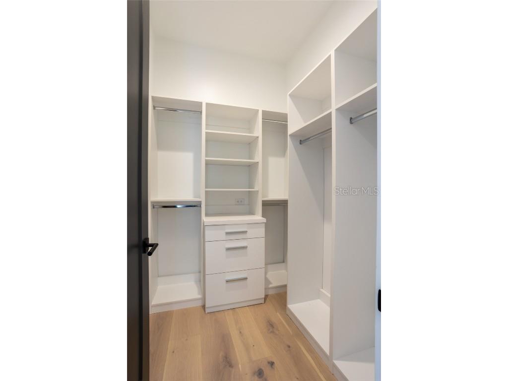 2081 Michigan Avenue NE Saint Petersburg FL 33703 TB8344767 image42