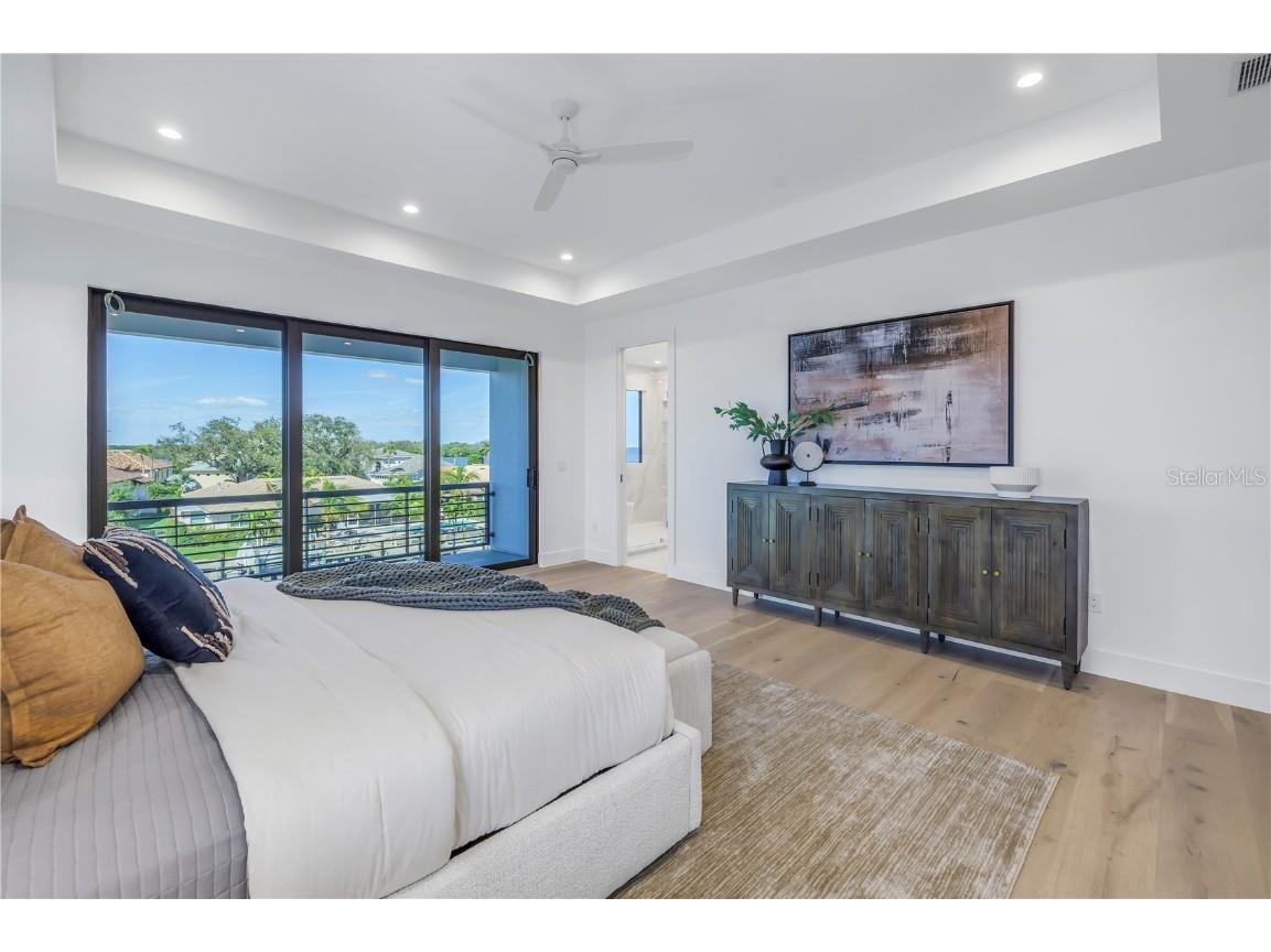 2081 Michigan Avenue NE Saint Petersburg FL 33703 TB8344767 image50