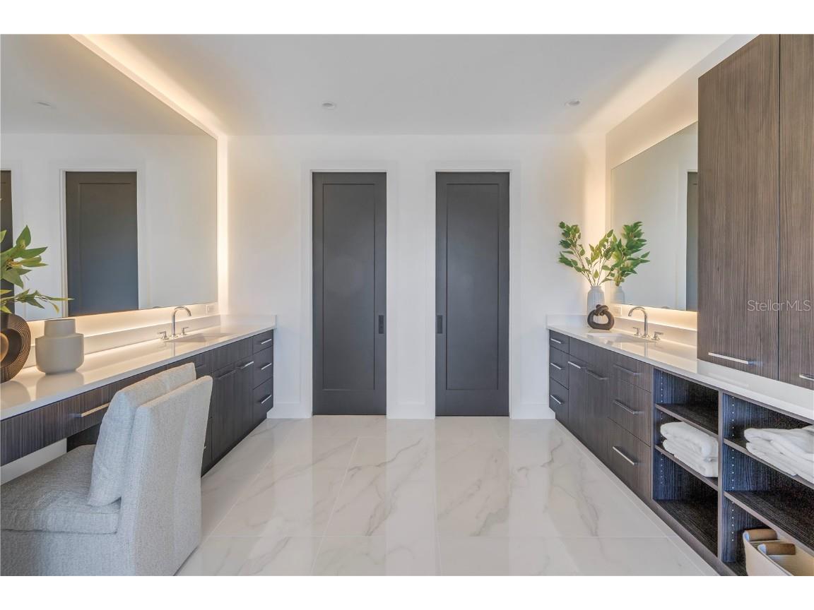 2081 Michigan Avenue NE Saint Petersburg FL 33703 TB8344767 image54