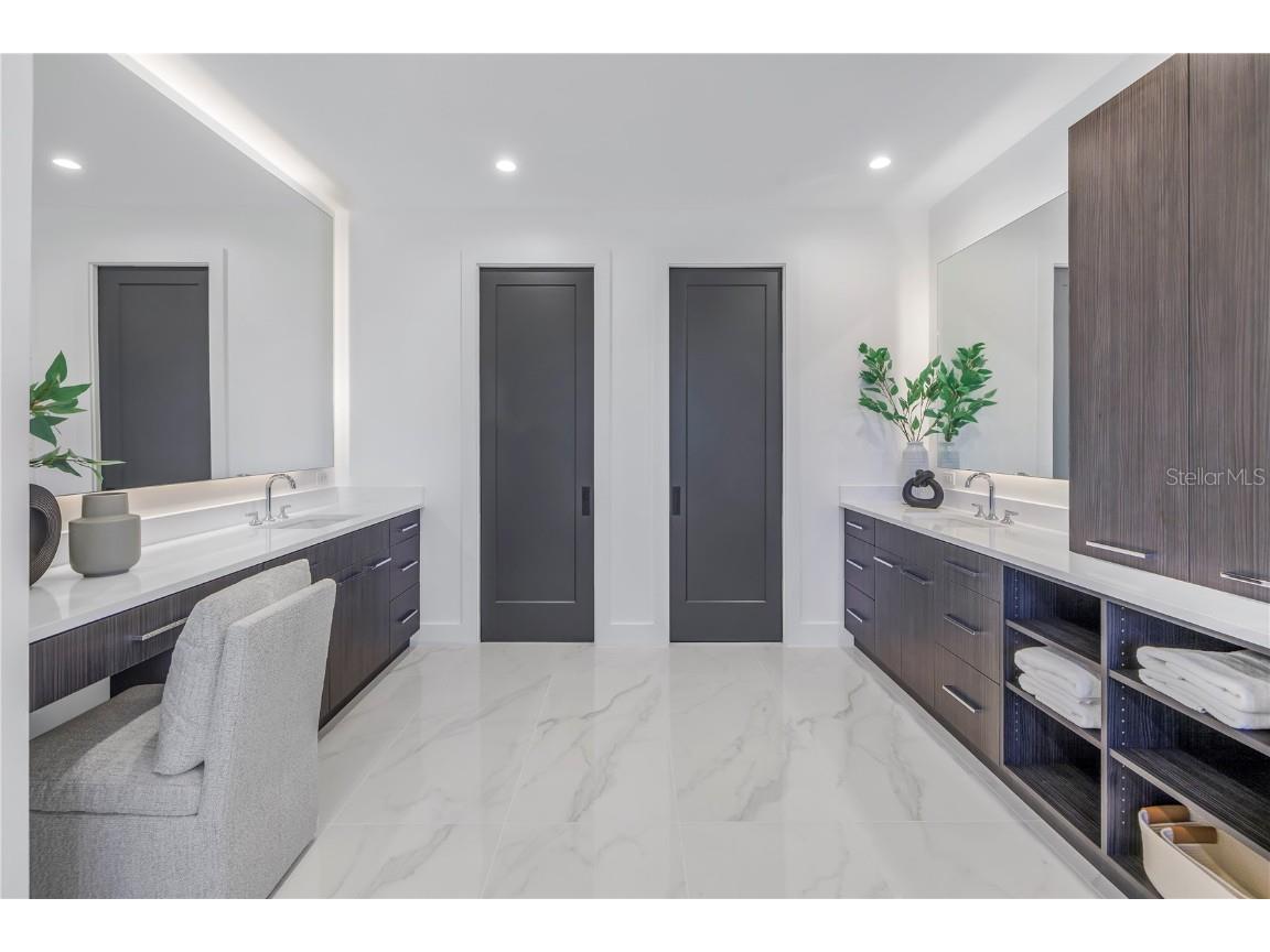 2081 Michigan Avenue NE Saint Petersburg FL 33703 TB8344767 image58