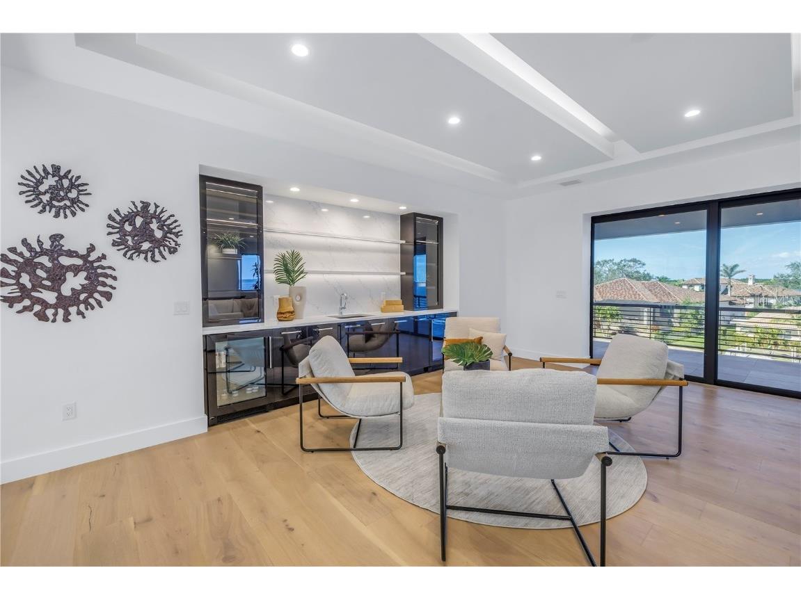 2081 Michigan Avenue NE Saint Petersburg FL 33703 TB8344767 image67