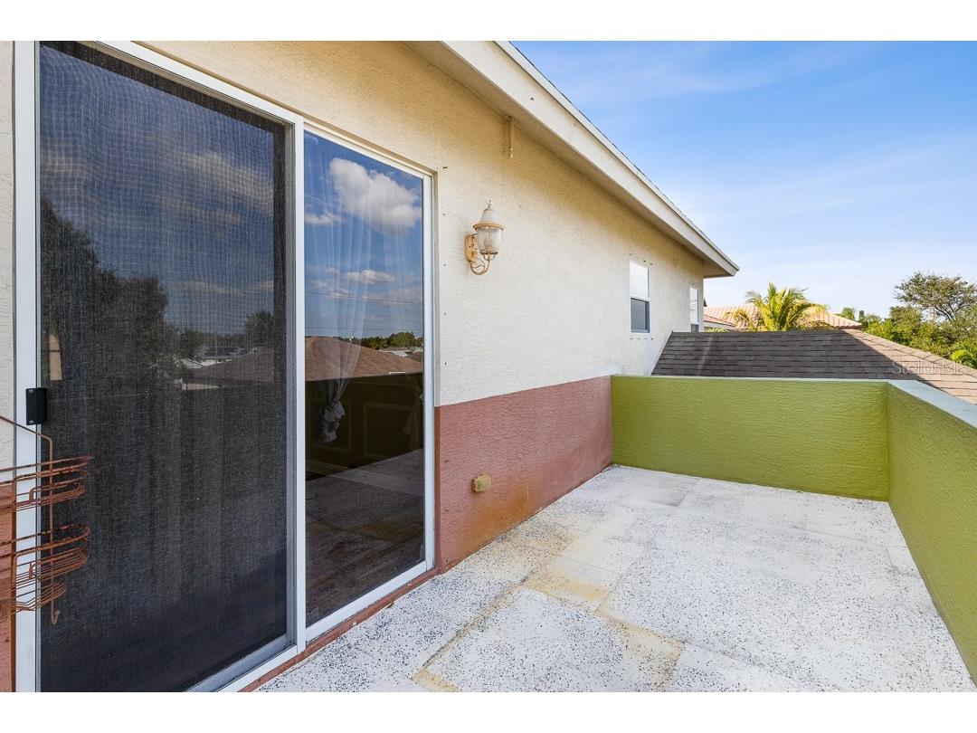 2081 SW Bayshore Boulevard Port Saint Lucie FL 34984 O6367619 image58