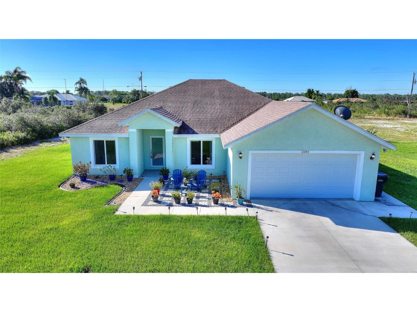 2081 Valencia Drive Indian Lake Estates FL 33855 - LAKE WALK IN WATER TB8437487 image1